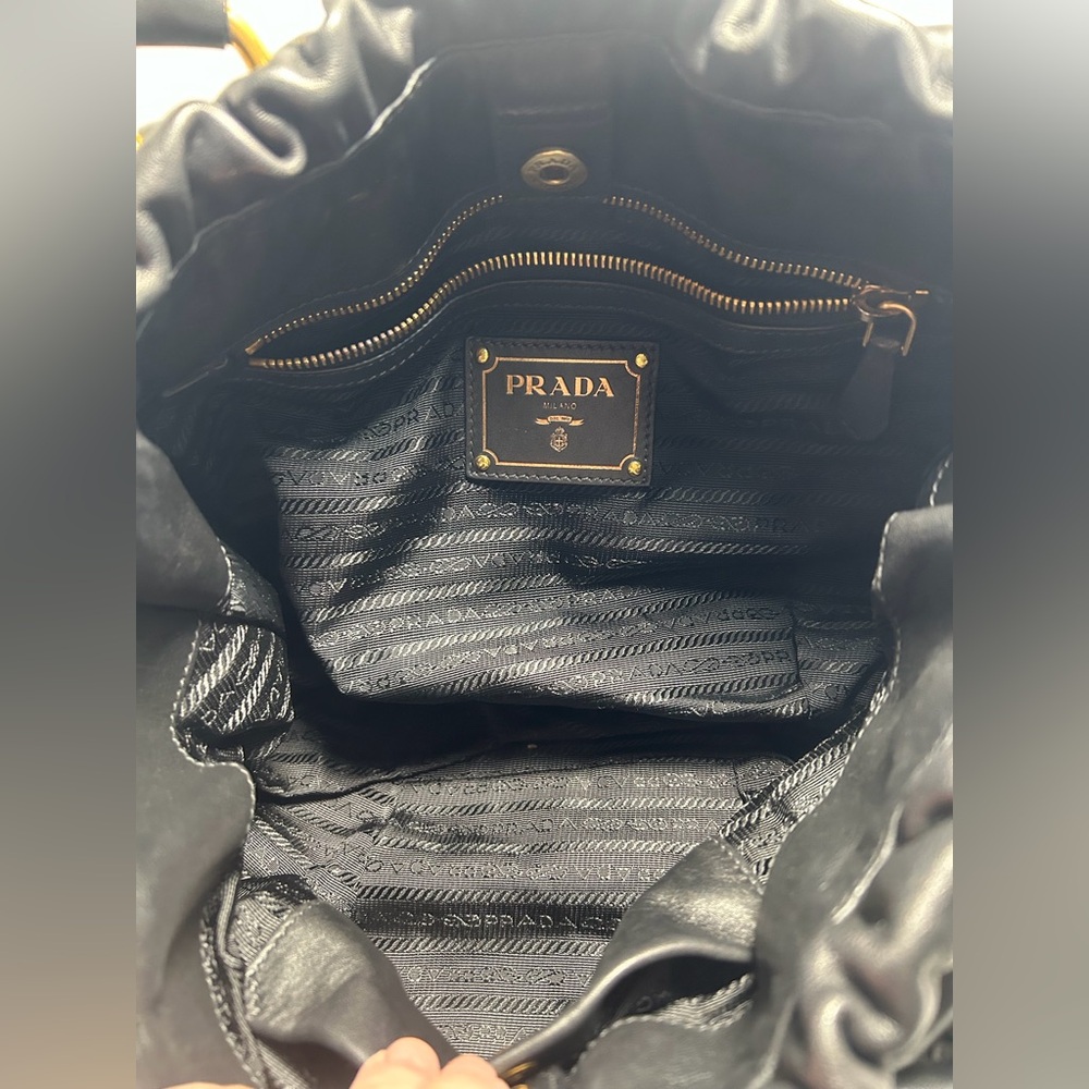 Prada Soft Calf Tote in Black Leather with Gold Hardware - Picture 4 of 10